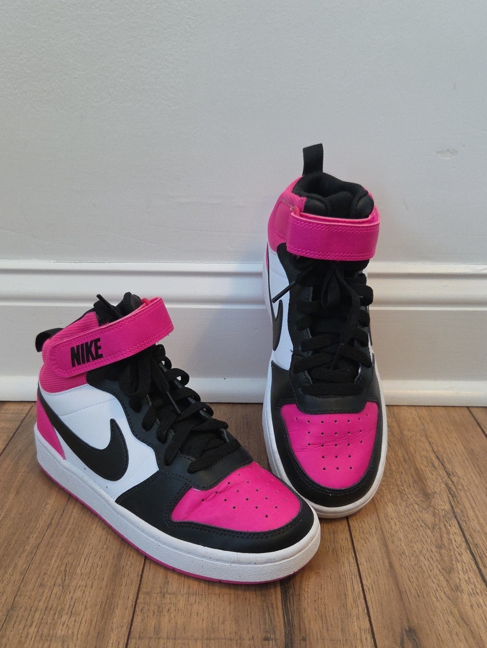 Nike Kids Mid-Top Sneakers in Pink, Black & White
